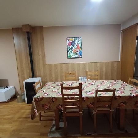 Adosado En Villanua Con Wifi Exterior photo